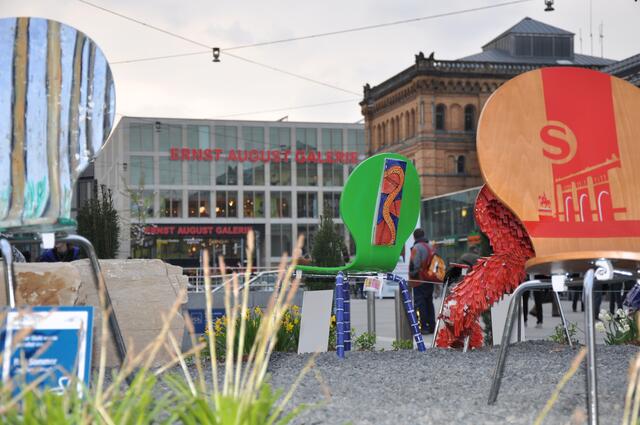 Schöne Kulisse für die Sitzkunst und umgekehrt