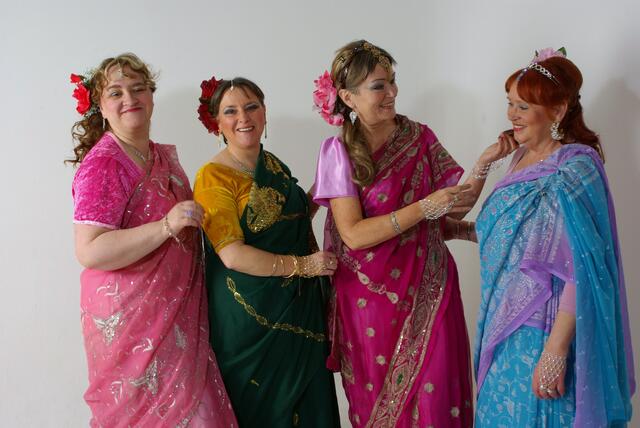 Sira Miraja, Shanti, Shima Mahi und Rashia Narih verstehen sich bestens | Foto: Shima Mahi