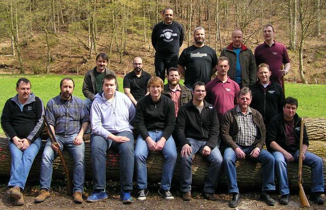 oben v. li.: J. Kopp,Carsten Ständeke,Andreas Hasenschar,Lars Wernz - Mitte v. li.:Günther Kümmel,Rui Cerqueira,Andreas Römer,Swen Wernz,Heiko Griesel - Vorn v. li.:Gerhard Reins,R. Busch,Jörg Varlemann,Markus Hübel,Karl Heinemann,Gerhard Thiele,F. Israel
