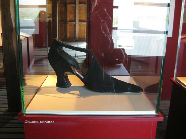 Elegantes von Claudia Schiffer