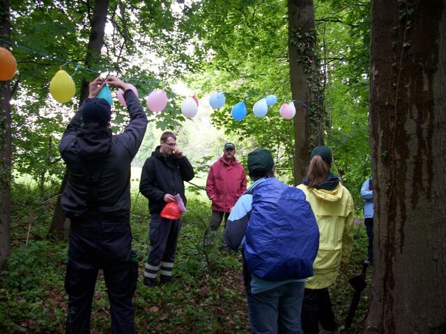 St.8-Luftballons stechen
