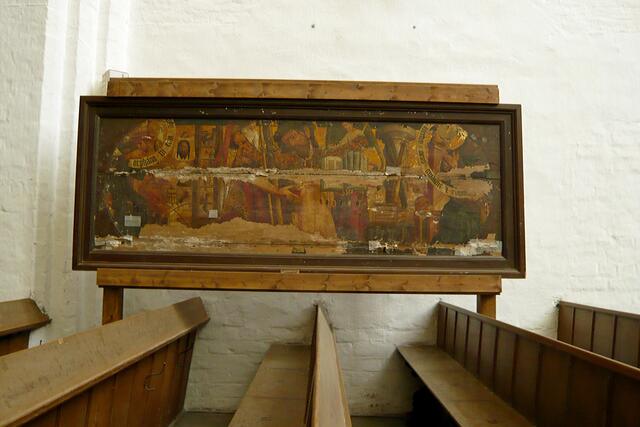 Beschädigtes Tafelbild aus dem Mittelalter war 300 Jahre verdeckt, zeigt Christus und seine Symbolde des Leidens