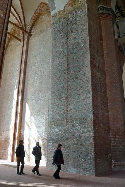 Ausmalungsreste der südwestlichen Turmhalle, ornamentale Darstellung