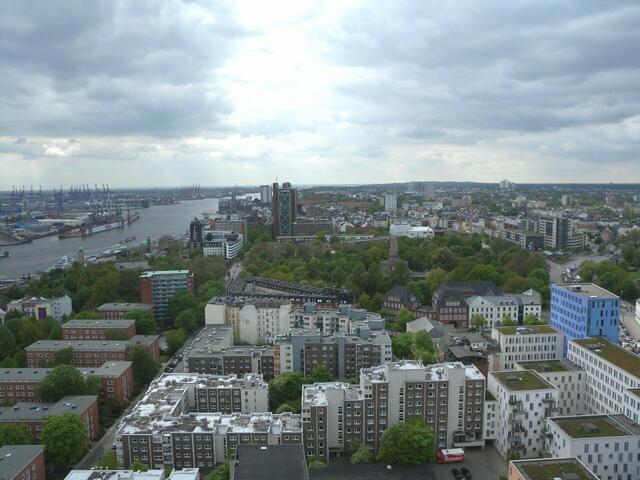 Blick vom Turm der St.-Michaelis-Kirche