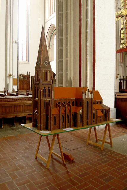 Modell des Domes als Orientierungshilfe