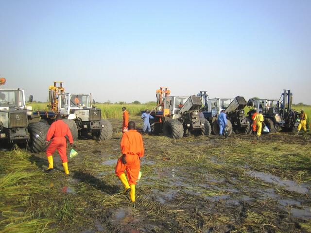 Für die Helfer fängt die Arbeit an.