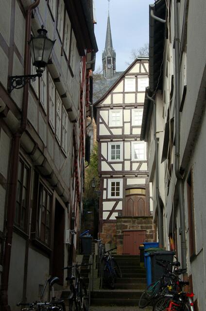 ...über Treppen und Gässchen