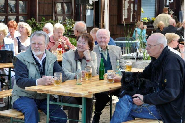 .. lauschen den Shantys.