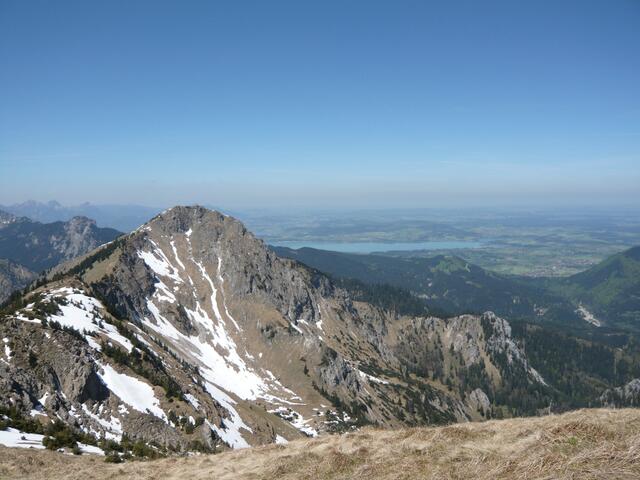 Nächstes Ziel: der Grubenkopf. Hinten der Forggensee.