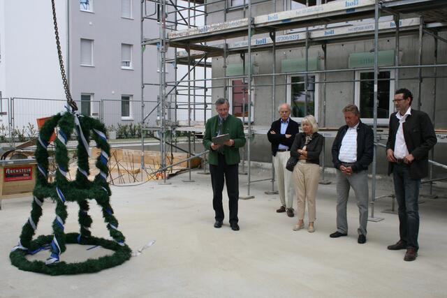 Richtfest „Stadthaus“ und „Gartenhaus“ der Firma Abenstein - Günzburg