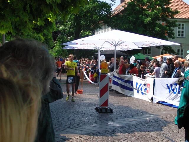 Kai Bielmann als achtschnellster Läufer kurz vor dem Ziel.