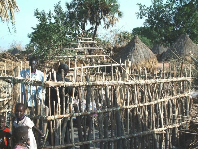 Es wird später hochgehoben und befestigt.