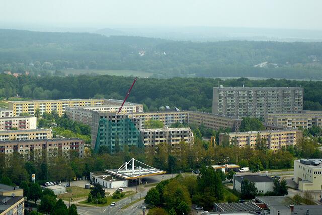 Großwohnsiedlung Stadtteil "Mueßer Holz", Rückbau des Wohnbestands wegen geringerer Wohnungsnachfrage