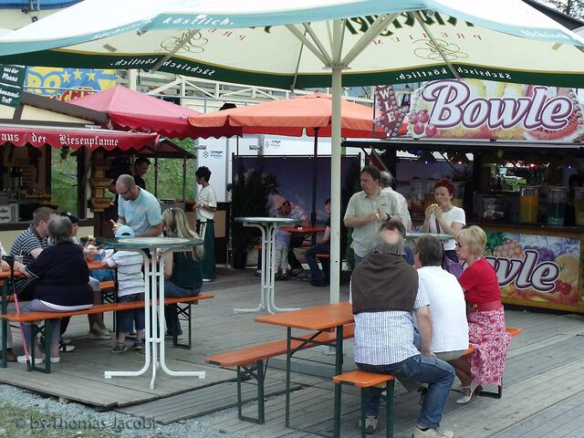 Vor der Strandbar.