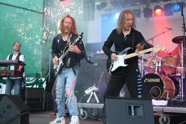 Let's Rock ...
