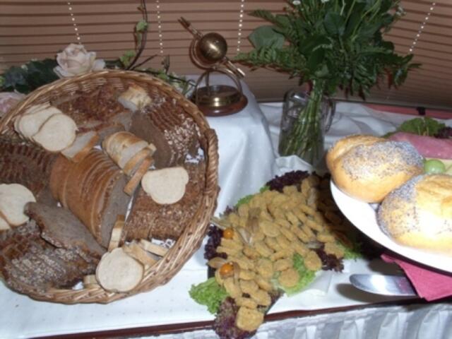 Am Frühstücksbuffet
