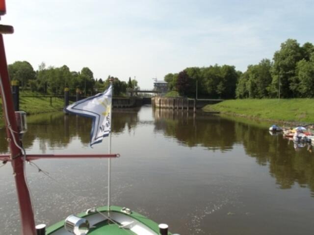 Anfahrt auf die Schleuse Landesbergen