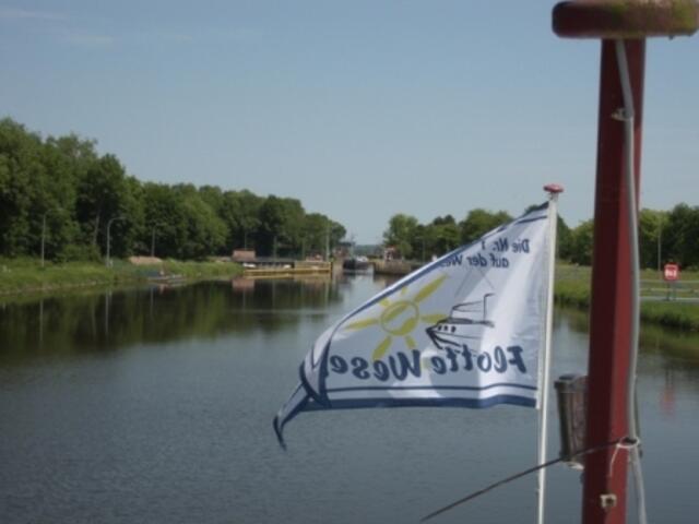 Flussabwärts zur Schleuse Landesbergen