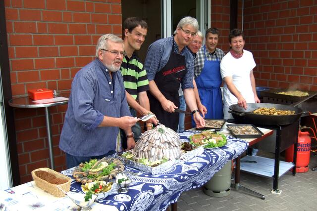 Das Buffet war vom Kochclub liebevoll aufgebaut worden