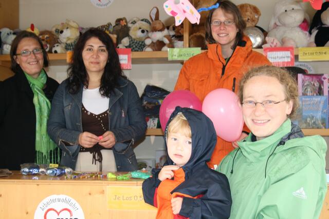 Wohlfahrtsverband mit Tradition: Am Stand der AWO Schrobenhausen