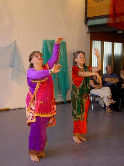 Sira Miraja und Shima Mahi sind das Duo Shimasira