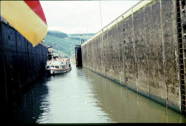 Erste Schleuse