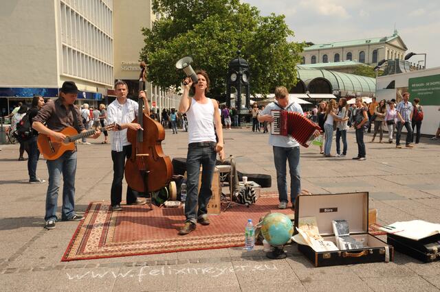 Tolle live Musik zur Mittagszeit