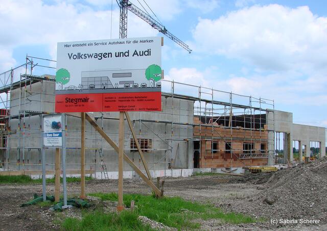 Friedberg, Businesspark Friedberger See: VW und Audi-Autohaus Stegmaier
