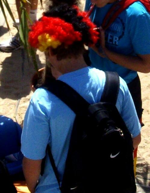 Schwarz-rot-gold Perücke