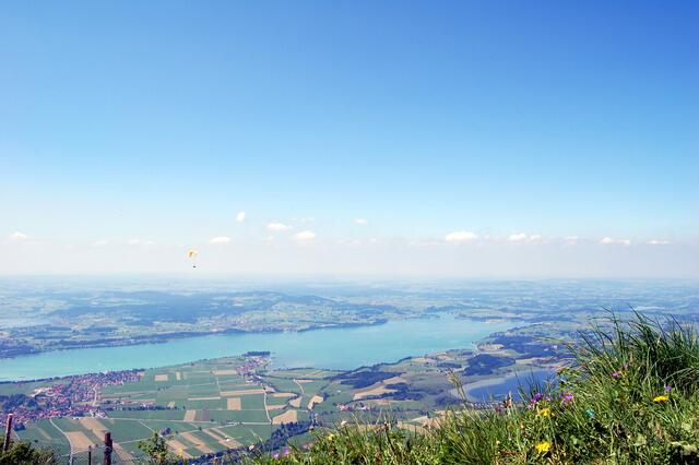 Der Forggensee, rechts der Bannwaldsee