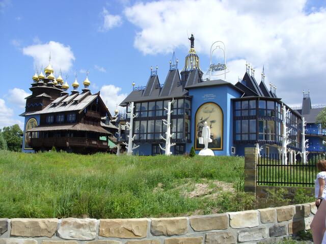 Die Brücke - für Kunsthandwerker aus Ost und West - leider unvollendet