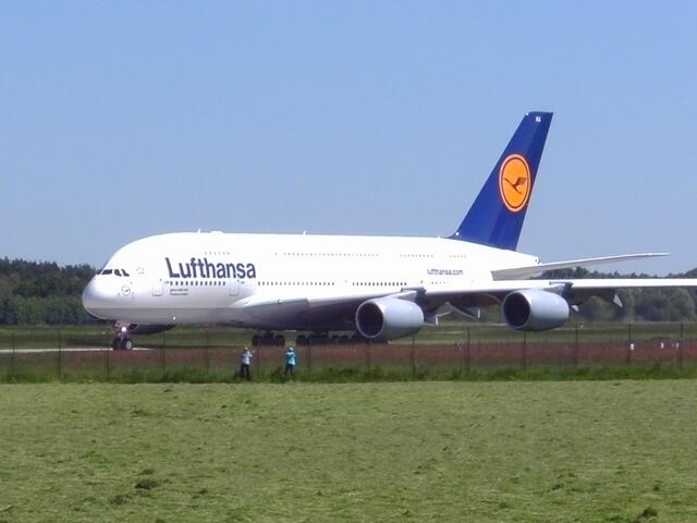 Airbus A380,landete eine Woche später in Hannover