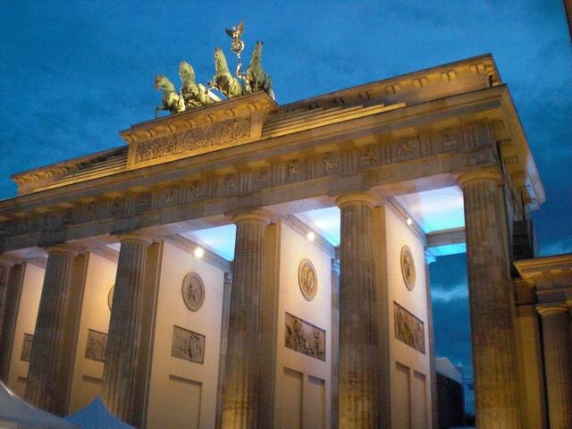 Das Brandenburger Tor am Christopher-Street-Day