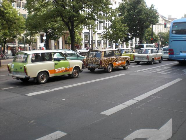 Originell: Stadtbesichtigungen mit der Trabi-Safari