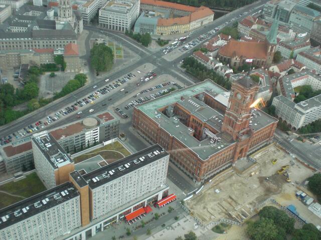 Das "Rote Rathaus" von oben