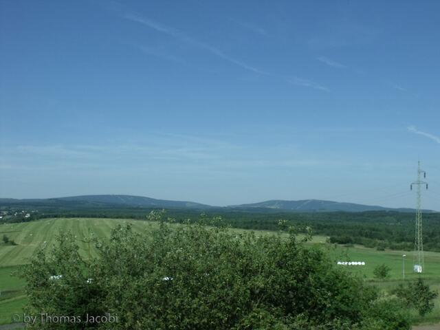 Auf dem Mednik: Blick zum Klinovec und Fichtelberg.