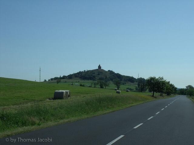 Auf dem Weg vom Klinovec nach Medenec: Blick zum Mednik.