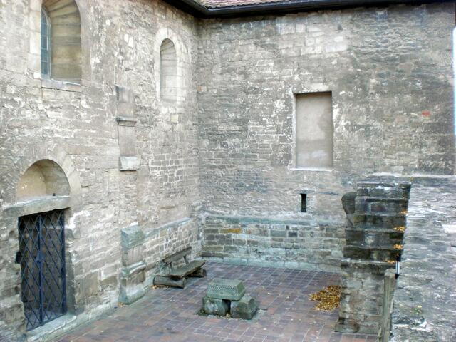 Reste der romanischen Kapelle