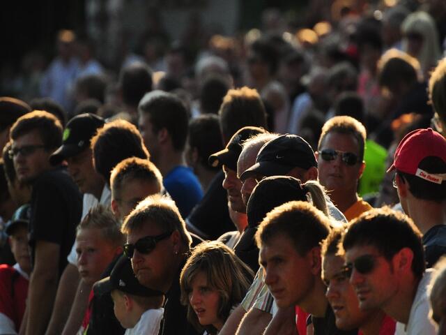 2375 Zuschauer waren gekommen