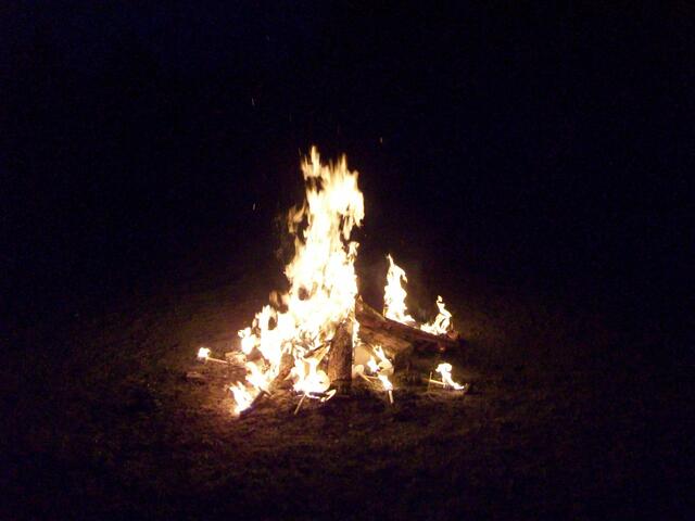 Jeden Abend ein Lagerfeuer