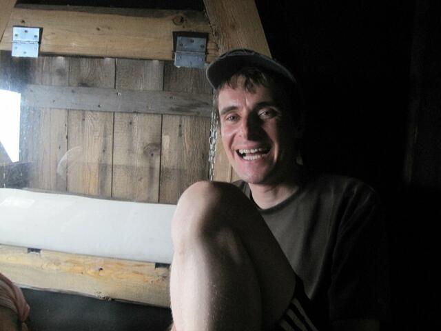 Alles abdichten und warten, bis das Wetter weiterzieht.