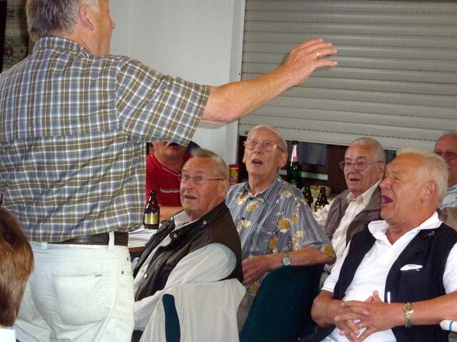 Aus voller Brust . . .