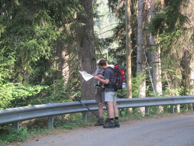 Erste Unsicherheiten beim Versuch, den Weg zu finden.