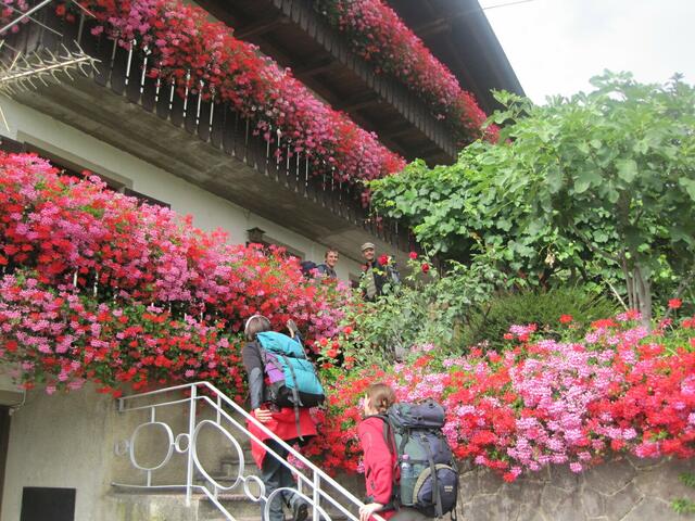 Zumindest von außen sah die Pension ganz nett aus.