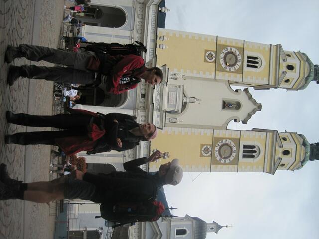 Jetzt erstmal ein leckeres Eis und dann eine Pension auswählen.