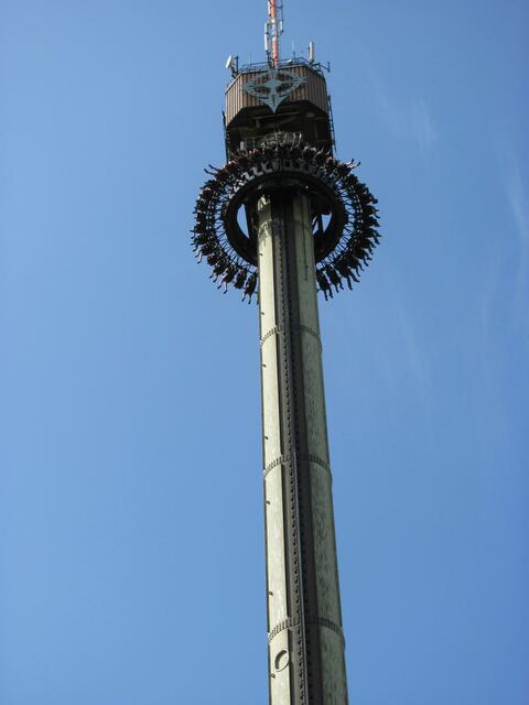 Der höchste Gyro Drop Tower der Welt mit 103 Metern