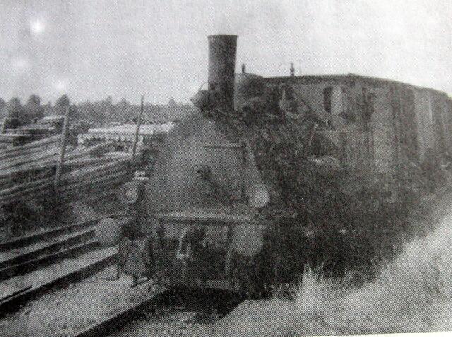 Einfahrt in den Burgdorfer Kleinbahnhof (Verlängerung der heutigen Raiffeisenstraße - in Höhe der Fußgängerbrücke)