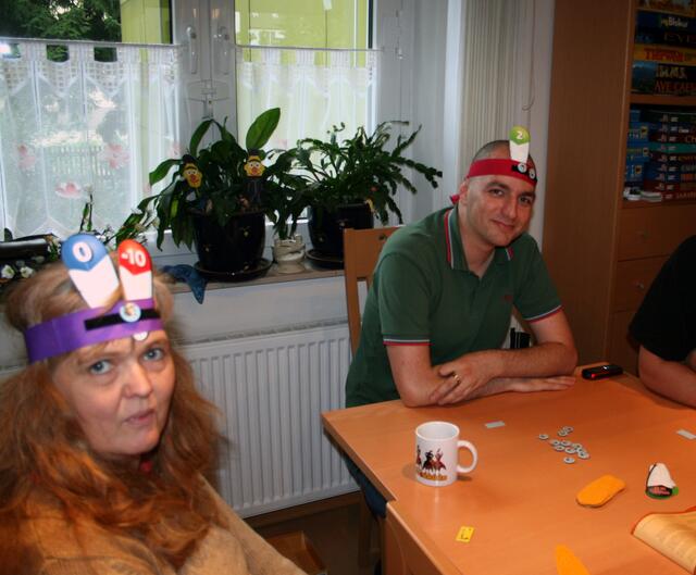Pow Wow- wie soll man da auf die gemeinsame Zahl kommen, wenn man schon selber -10 hat???