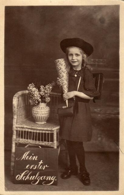 Dora aus Chemnitz, 1912