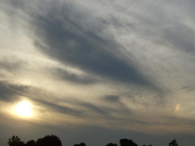 FFB, Emmering, 10.8.10 (17:16 Uhr-20:38 Uhr), rechts Reflektion